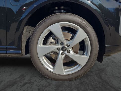 Used 2025 Audi Q5 Premium Plus w/ Premium Plus image 5