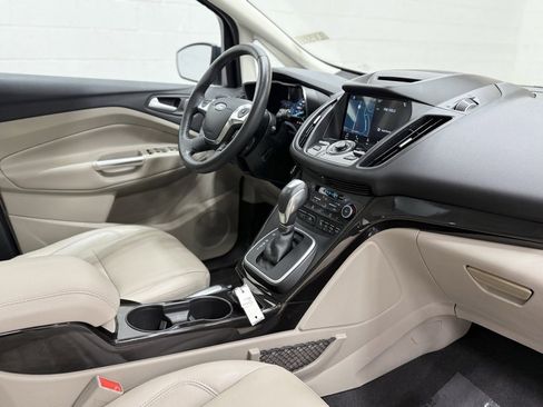 Used 2018 Ford C-MAX Titanium w/ Equipment Group 301A image 24