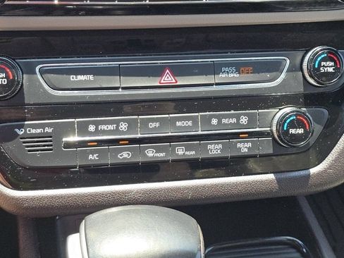 Used 2018 Kia Sedona SX Limited w/ SX Limited Prestige Package FWD image 14