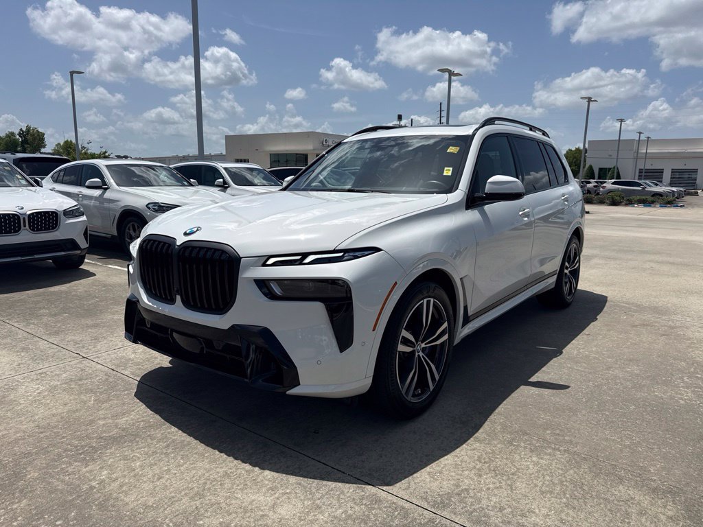 Certified 2024 BMW X7 xDrive40i w/ M Sport Package AWD/4WD image 1