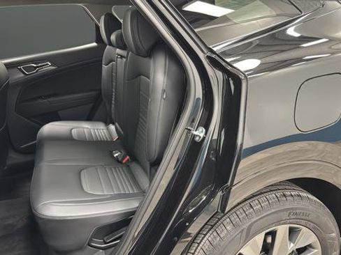 Used 2025 Kia Sportage SX Prestige image 24