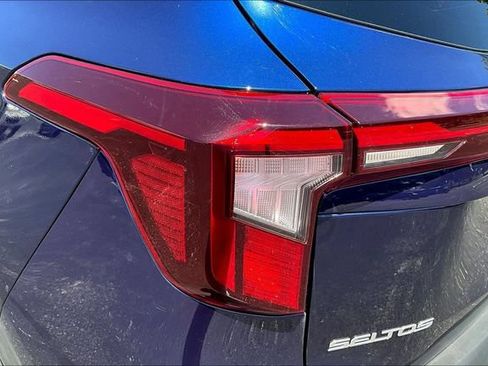 Certified 2026 Kia Seltos LX FWD image 23