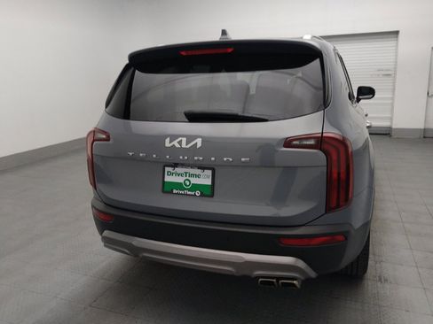 Used 2022 Kia Telluride S FWD image 7