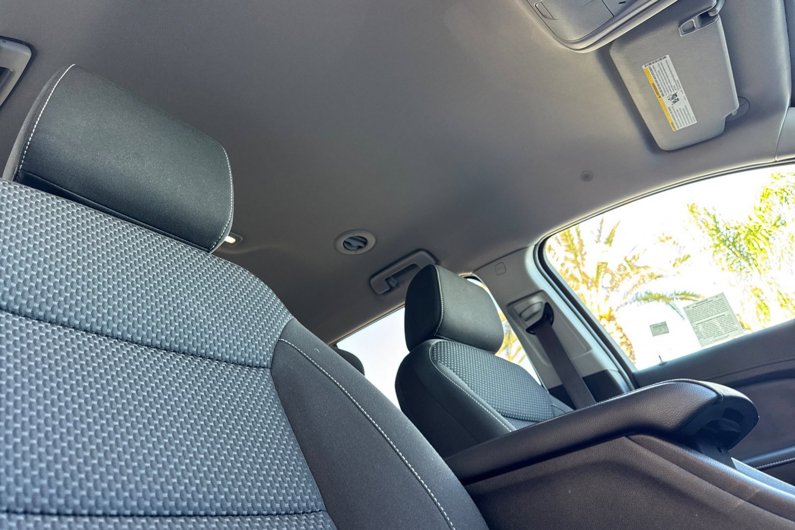Certified 2023 GMC Acadia SLE w/ LPO, Cargo Package FWD image 19
