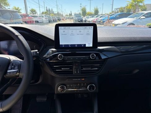 Used 2025 Ford Escape ST-Line AWD/4WD image 32