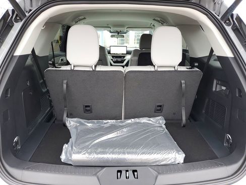 New 2026 Ford Explorer Active w/ Active Comfort Package image 31