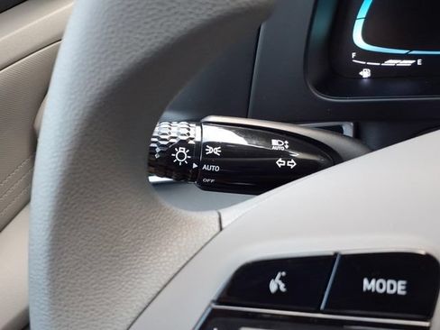 New 2026 Hyundai Elantra SE FWD image 27
