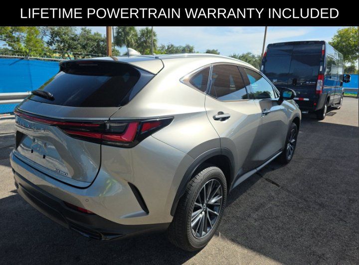 Used 2025 Lexus NX 250 FWD w/ Towing Package (2000 Lbs) image 4