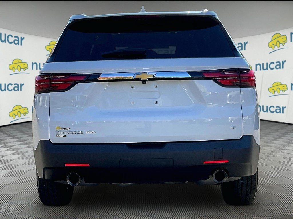Used 2024 Chevrolet Traverse Limited LT AWD/4WD image 5