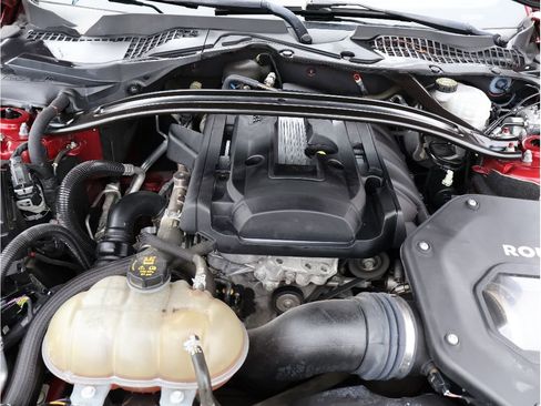 Used 2018 Ford Mustang Coupe w/ Ecoboost Performance Package image 12