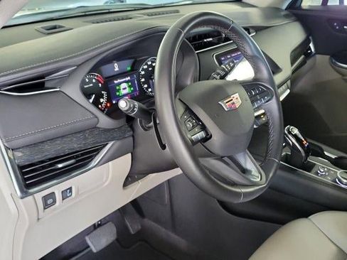 Certified 2023 Cadillac XT4 Premium Luxury w/ Driver Assist Package image 10