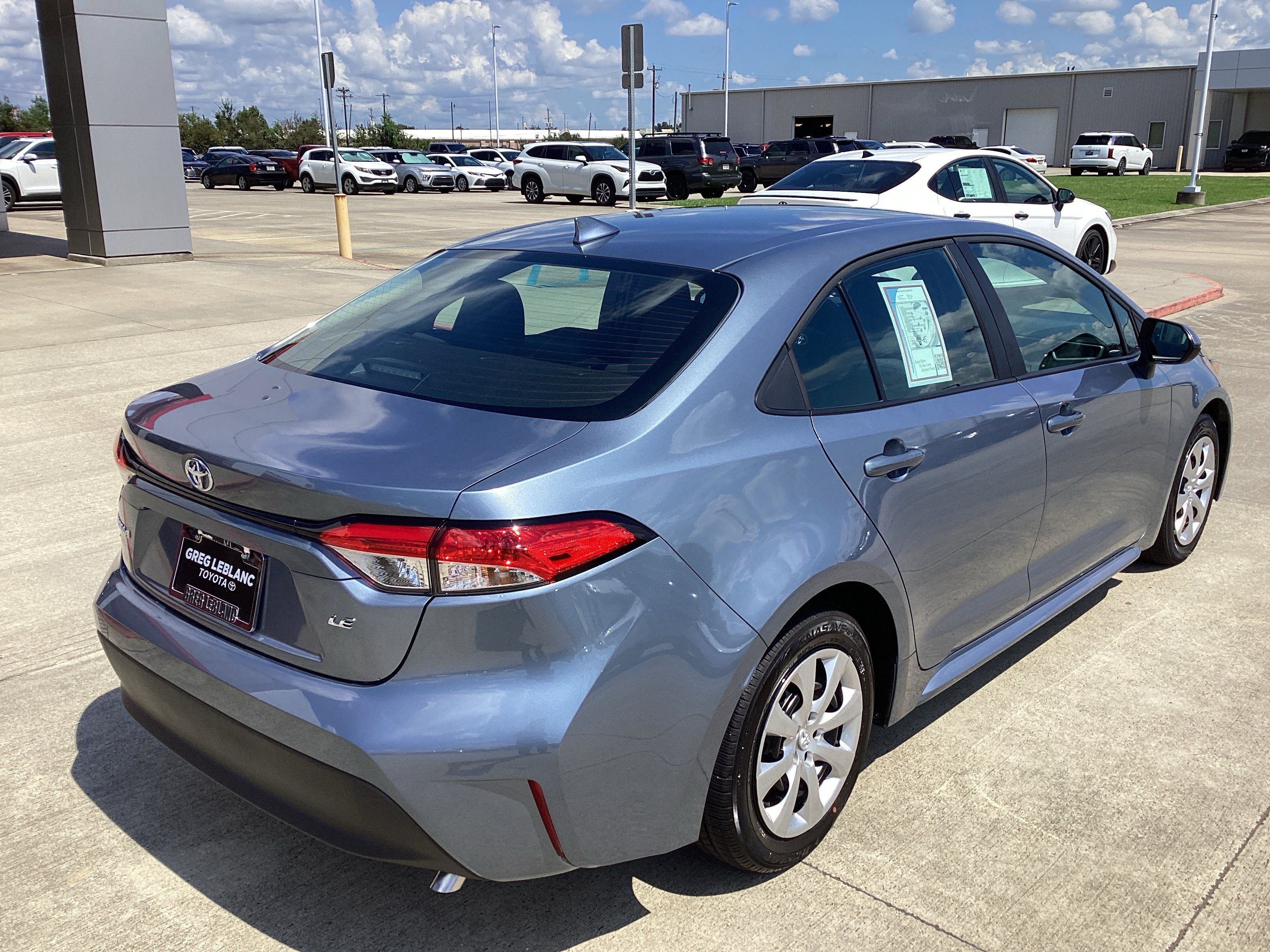 Used 2026 Toyota Corolla LE FWD image 7