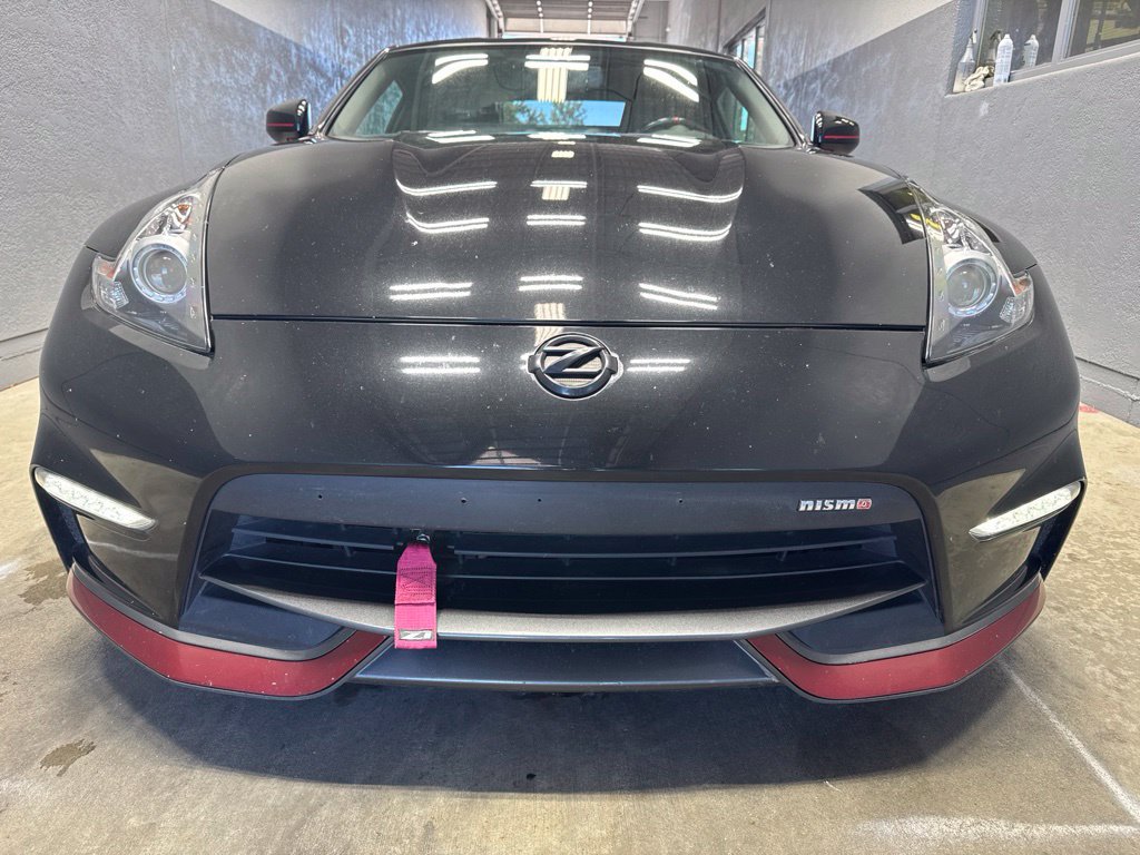 Used 2017 Nissan 370Z NISMO RWD image 5