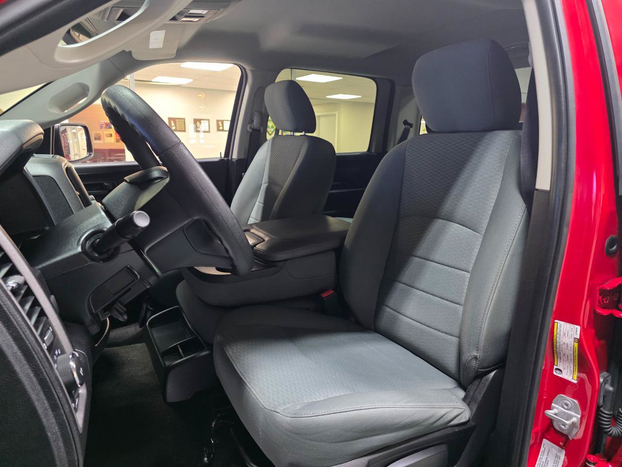Used 2016 RAM 1500 Express w/ Popular Equipment Group AWD/4WD image 16