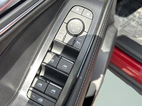 New 2026 Nissan Rogue Platinum AWD/4WD image 12