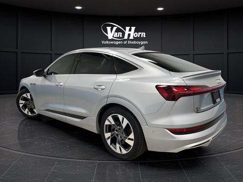 Used 2022 Audi e-tron Prestige w/ Prestige Package AWD/4WD image 5
