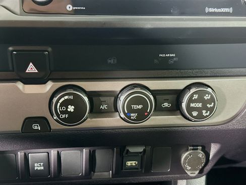 Used 2020 Toyota Tacoma SR w/ SX Package image 23