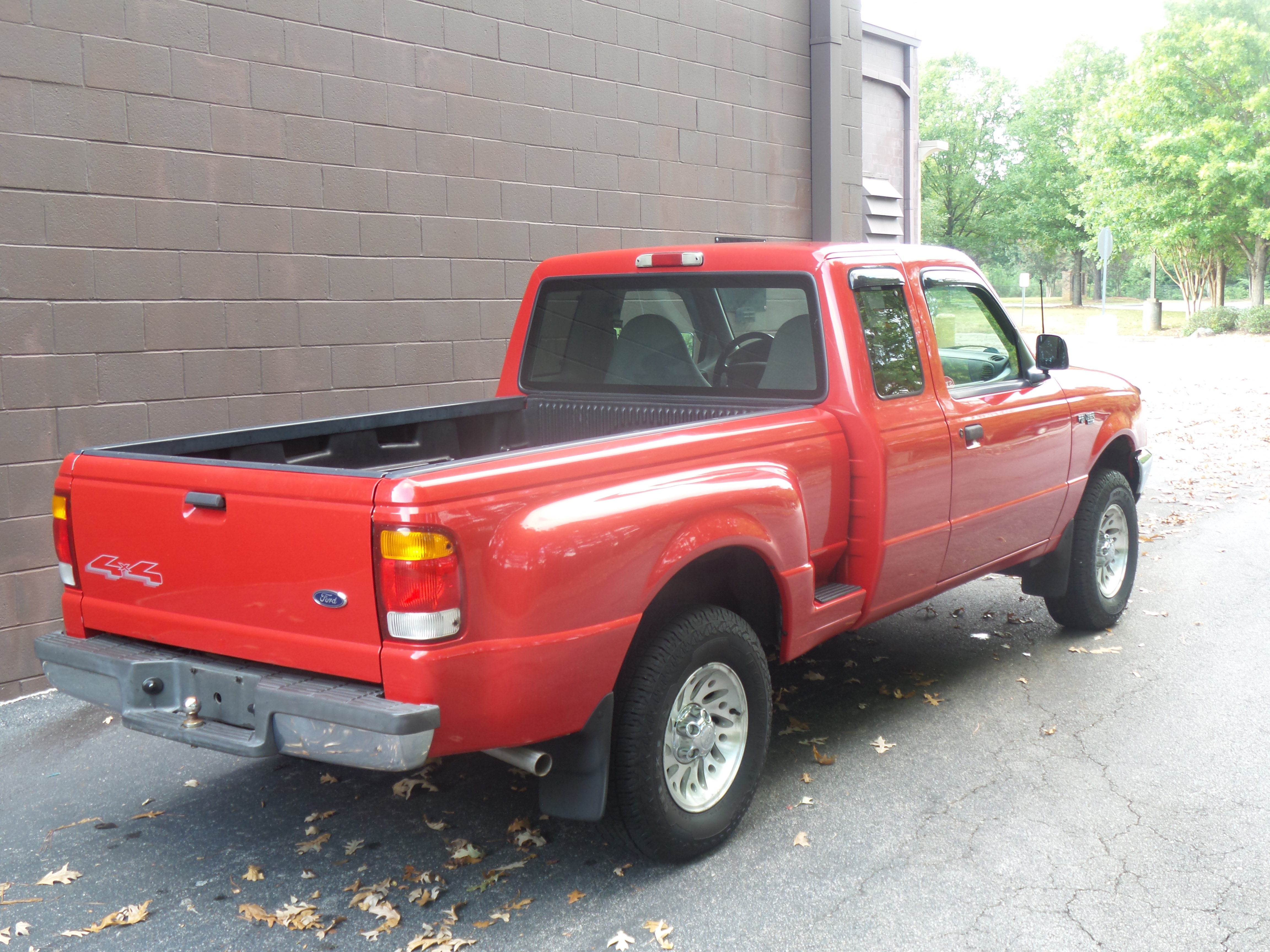 Used 1999 Ford Ranger XLT AWD/4WD image 9