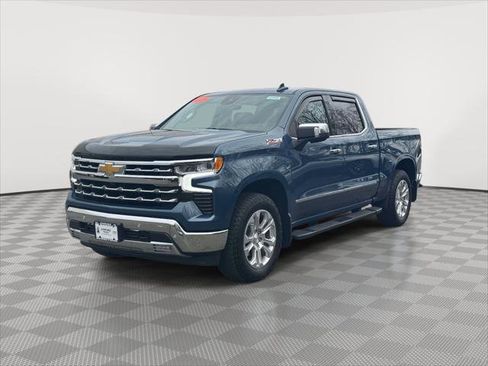 Used 2024 Chevrolet Silverado 1500 LTZ w/ LTZ Premium Package image 3