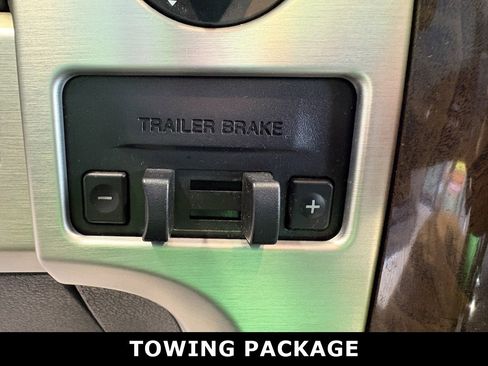 Used 2014 Ford F150 Platinum image 18