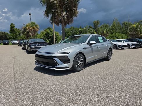New 2026 Hyundai Sonata Blue FWD image 2