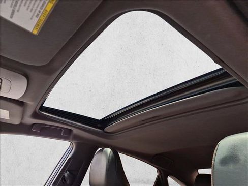 Used 2021 Toyota Avalon XSE FWD image 15