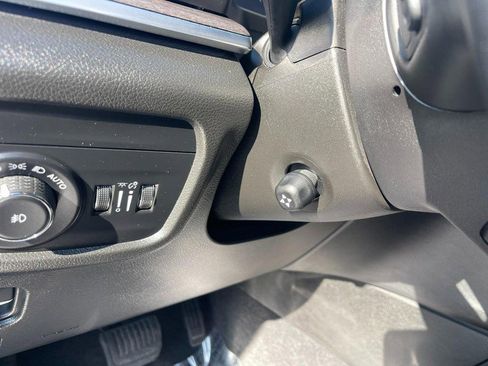 Used 2021 Jeep Grand Cherokee L Overland w/ Luxury Tech Group IV image 34