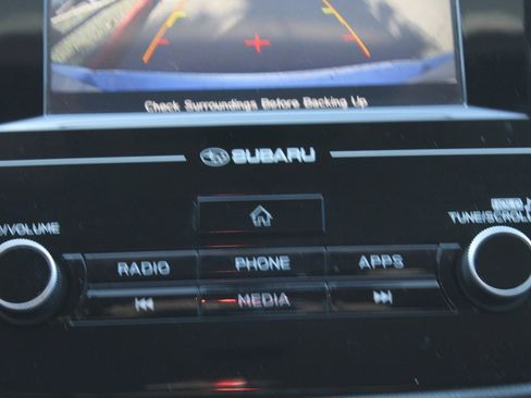 Used 2017 Subaru Impreza 2.0i Premium image 19