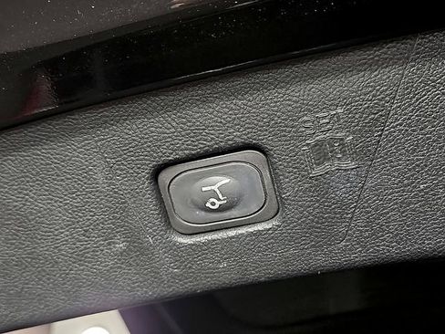 Certified 2021 Ford Edge ST w/ Equipment Group 401A AWD/4WD image 33