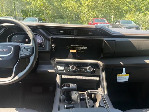 New 2026 GMC Sierra 1500 AT4 w/ Technology Package AWD/4WD image 20
