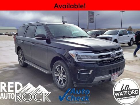 Used 2023 Ford Expedition Limited image 4