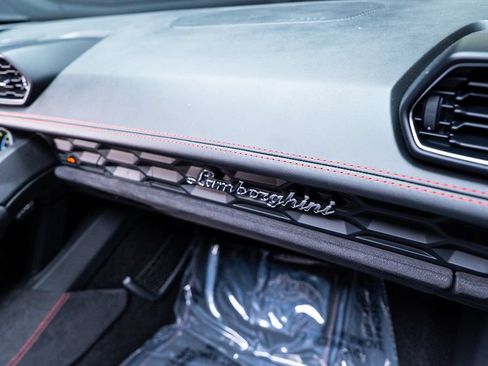 Used 2017 Lamborghini Huracan LP 610-4 AWD/4WD image 43