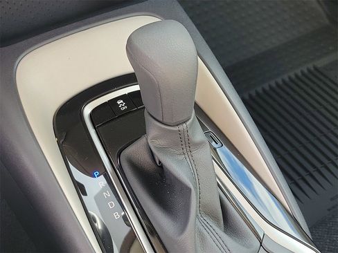 Used 2026 Toyota Corolla LE image 27