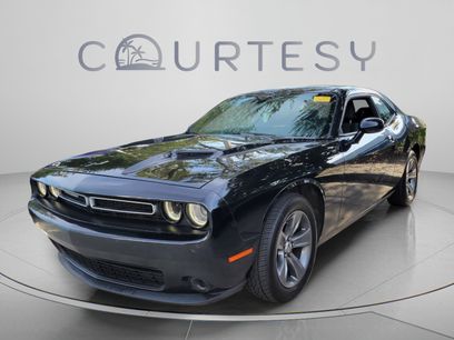Used 2016 Dodge Challenger SXT