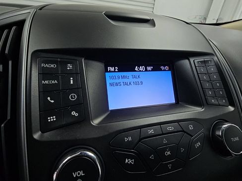 Used 2019 Ford Edge SE FWD image 14