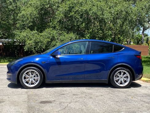 Used 2021 Tesla Model Y Long Range AWD/4WD image 6