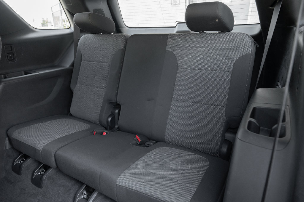 Used 2023 Chevrolet Traverse LT FWD image 36