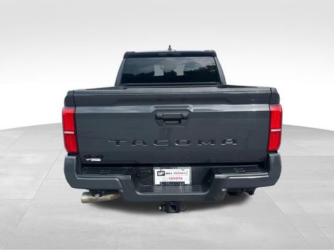 Used 2024 Toyota Tacoma TRD Off-Road AWD/4WD image 4