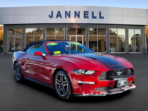 Used 2021 Ford Mustang Convertible w/ Equipment Group 101A image 3