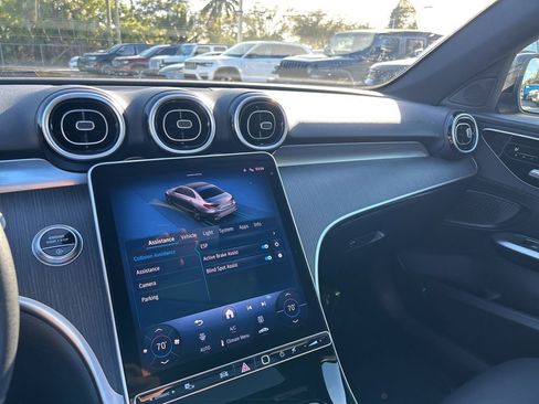 Used 2025 Mercedes-Benz C 300 Sedan image 12