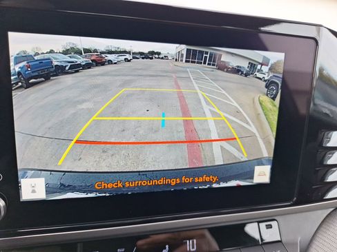 Used 2025 Toyota Camry SE image 26