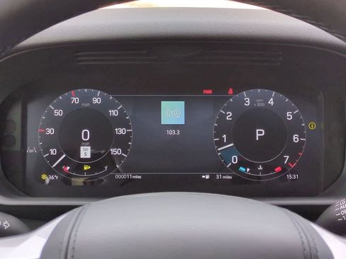 New 2026 Land Rover Discovery Limited Edition image 35