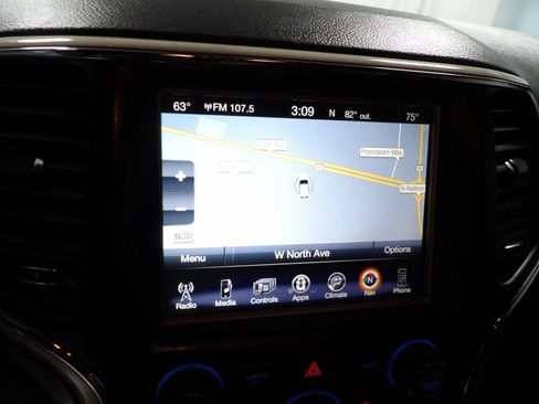 Used 2015 Jeep Grand Cherokee Laredo w/ Quick Order Package 23E AWD/4WD image 15