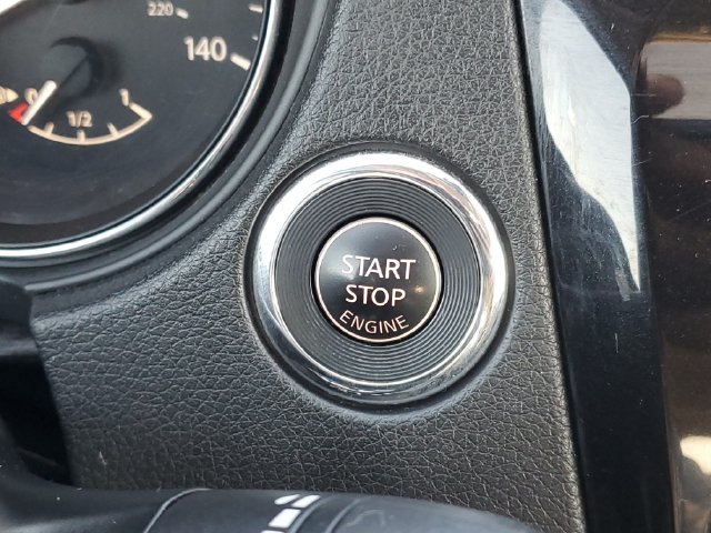 Used 2017 Nissan Rogue SL AWD/4WD image 24