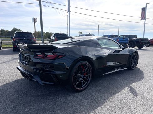 Used 2025 Chevrolet Corvette Z06 image 2