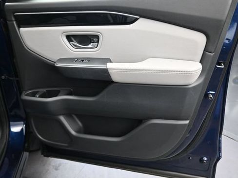 Used 2023 Honda Pilot EX-L image 23