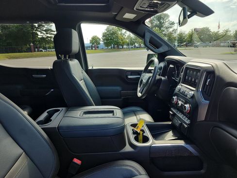 Certified 2022 GMC Sierra 1500 Denali w/ Denali Premium Package AWD/4WD image 9