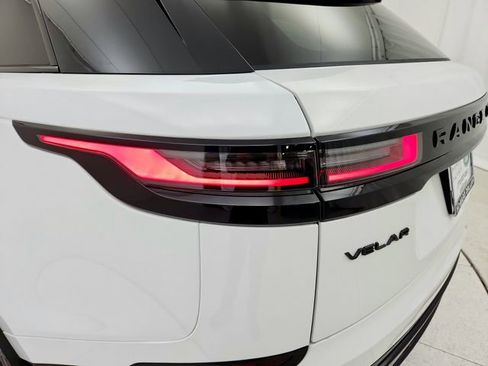 Used 2025 Land Rover Range Rover Velar Dynamic SE image 19