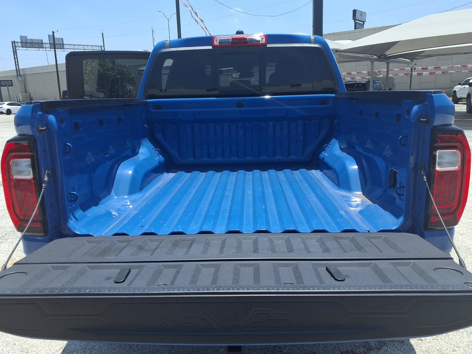 Used 2025 GMC Canyon Elevation w/ Convenience Package RWD image 11