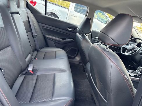Used 2025 Nissan Altima 2.5 SR FWD image 12